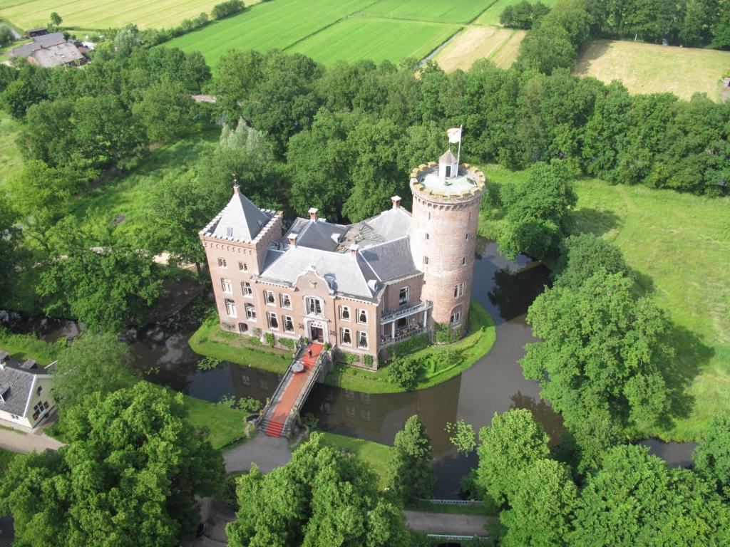Kasteel Sterkenburg Дриберген Экстерьер фото